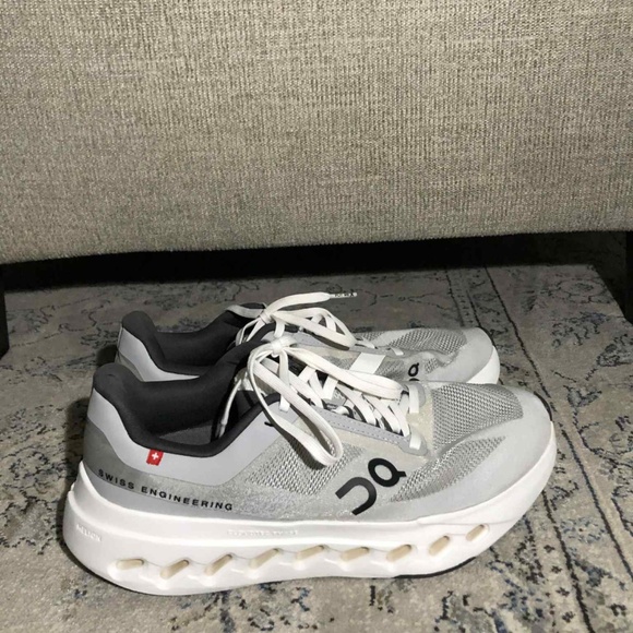 On Cloudsurfer Next Running Shoes - Picture 7 of 12